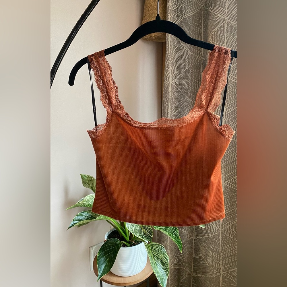 Forever 21 Lace Crop Tank